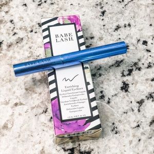 Babe lash enriching liquid eyeliner